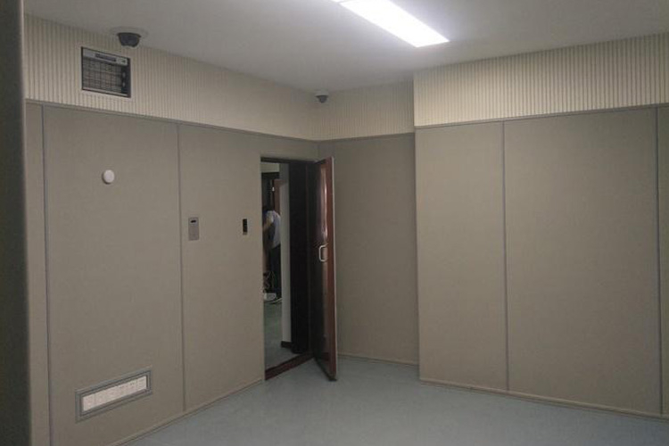 辦案區(qū)防撞軟包正確施工方法，審訊室，談話(huà)室，留置室軟包廠(chǎng)家